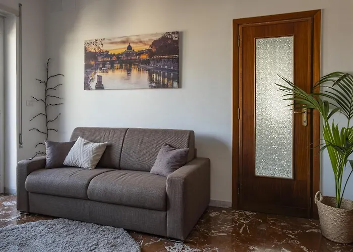 The Flat- Private Parking & Direct Bus To Vatican Appartement
