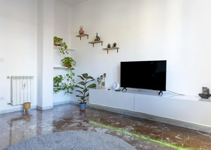 The Flat- Private Parking & Direct Bus To Vatican Appartement Rome